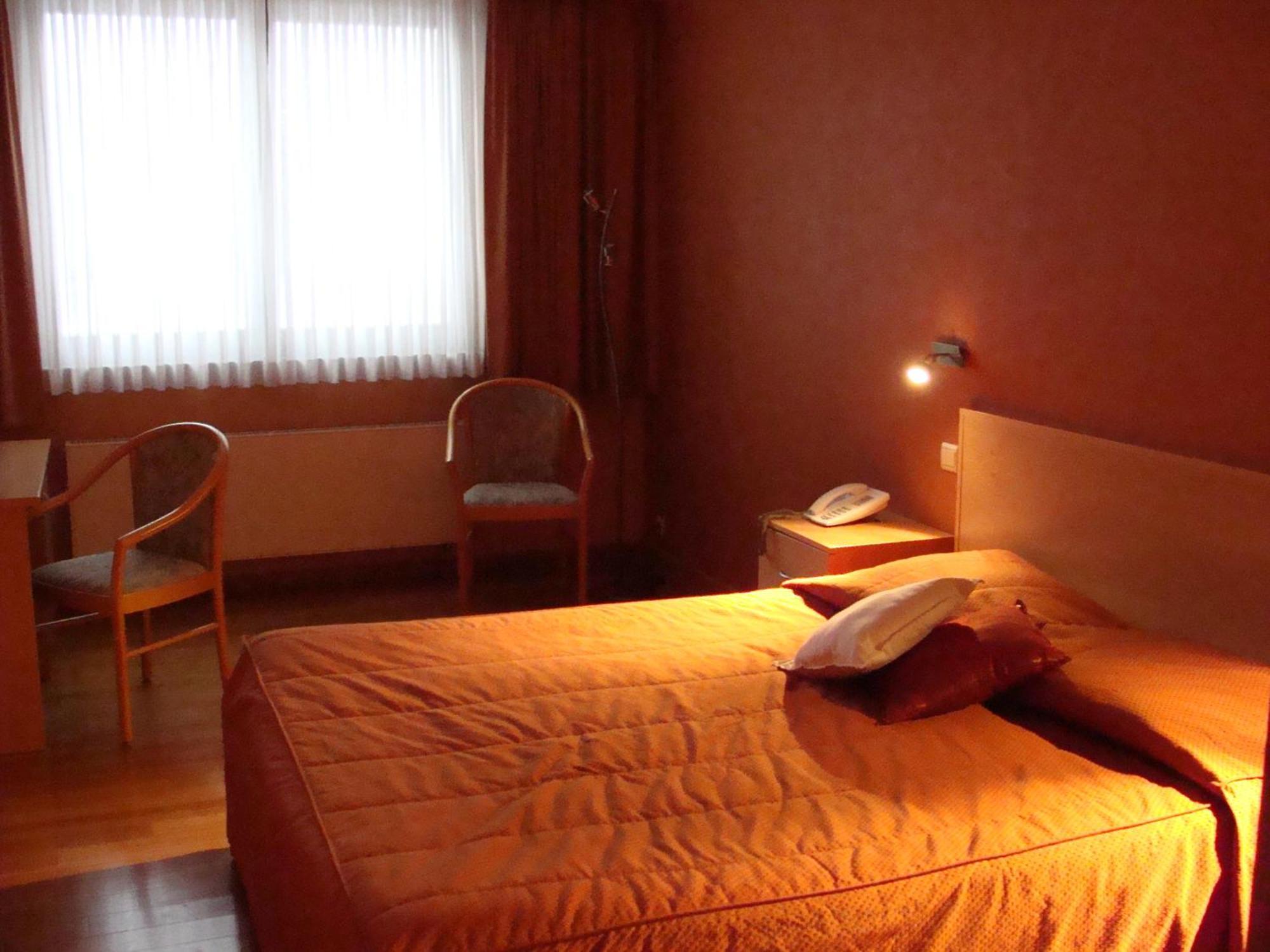 Le Relais Du Marquis Hotell Ittre Exteriör bild