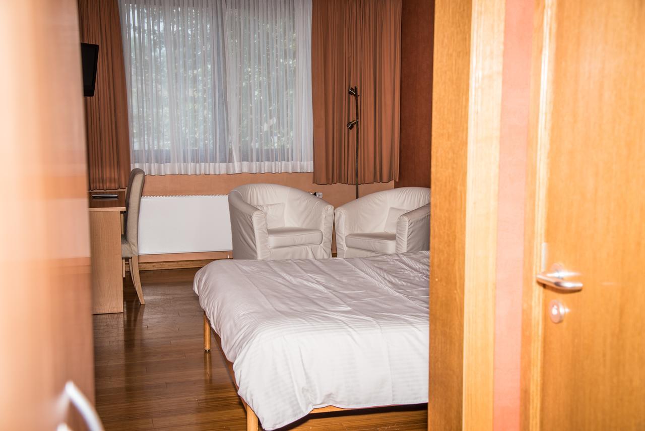 Le Relais Du Marquis Hotell Ittre Exteriör bild