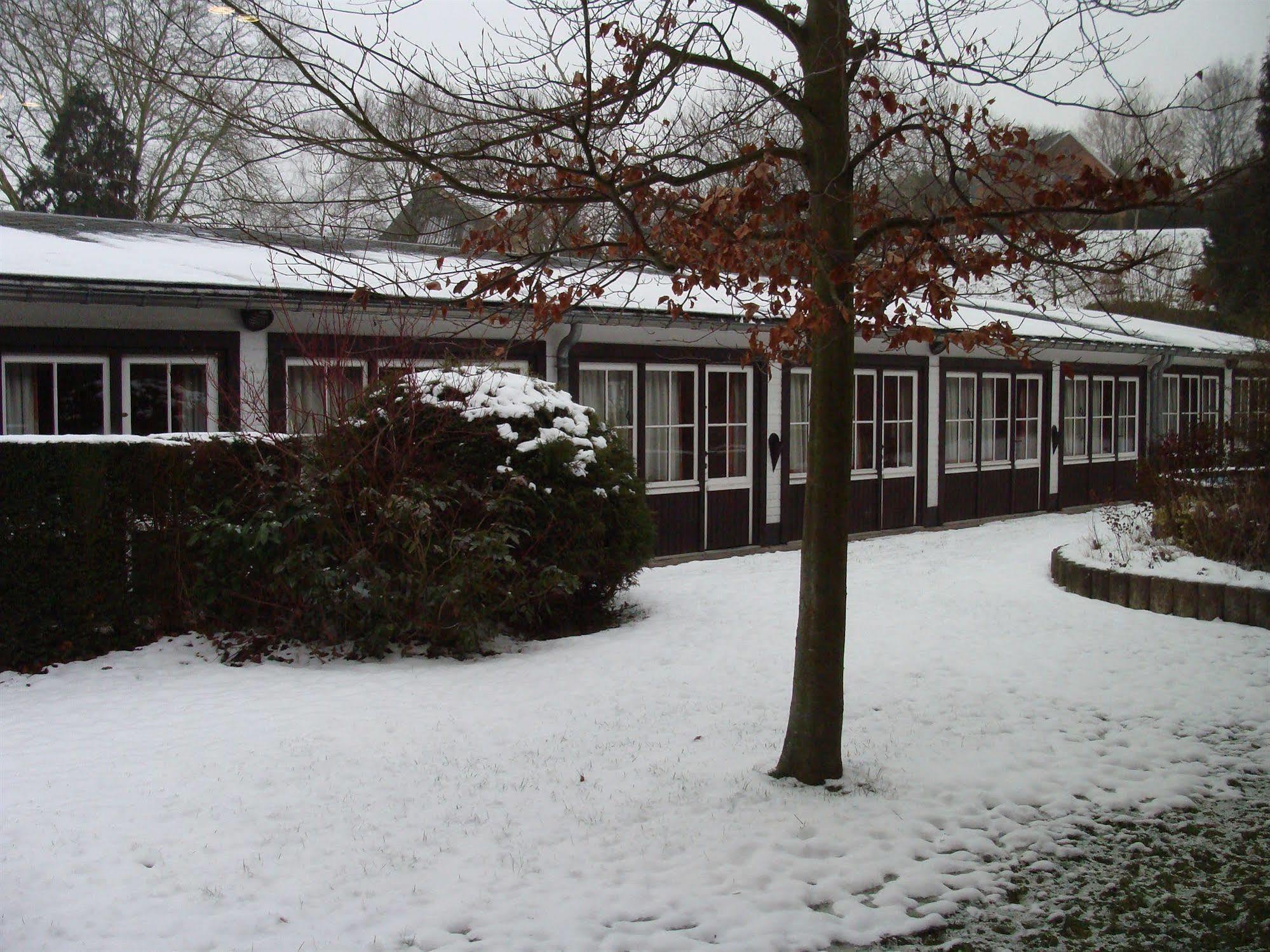 Le Relais Du Marquis Hotell Ittre Exteriör bild